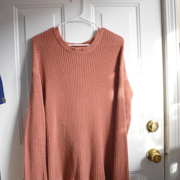 Multi-layered Sweater Dress - Picture 2 of 3